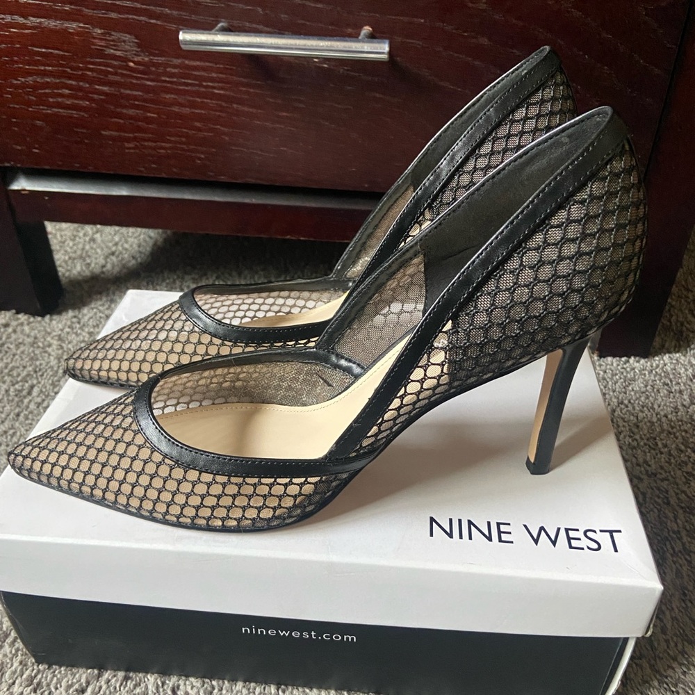 Nine West Black Mesh Women's Heels size 11 - Picture 4 of 8